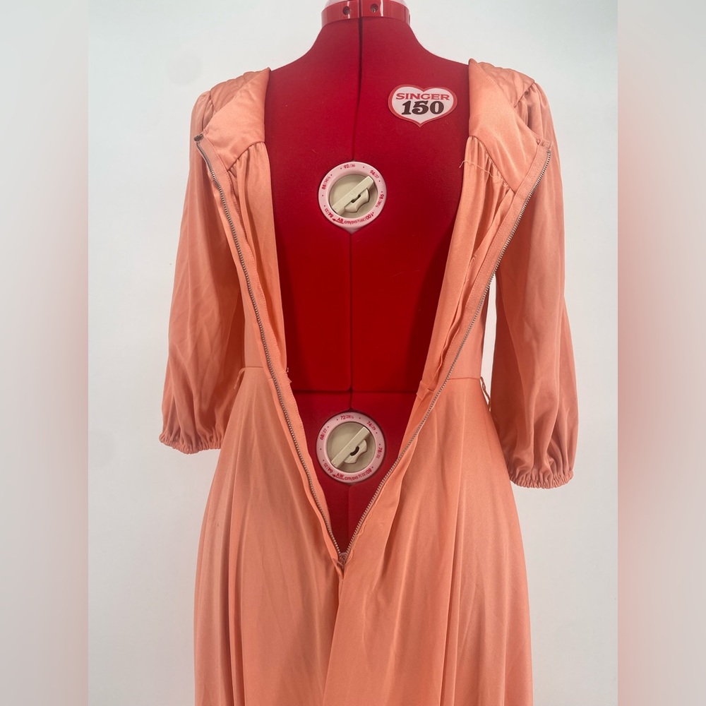 1970s Coral Nylon Hostess Dress House Coat / Maxi Length Lounging Gown - Picture 14 of 16